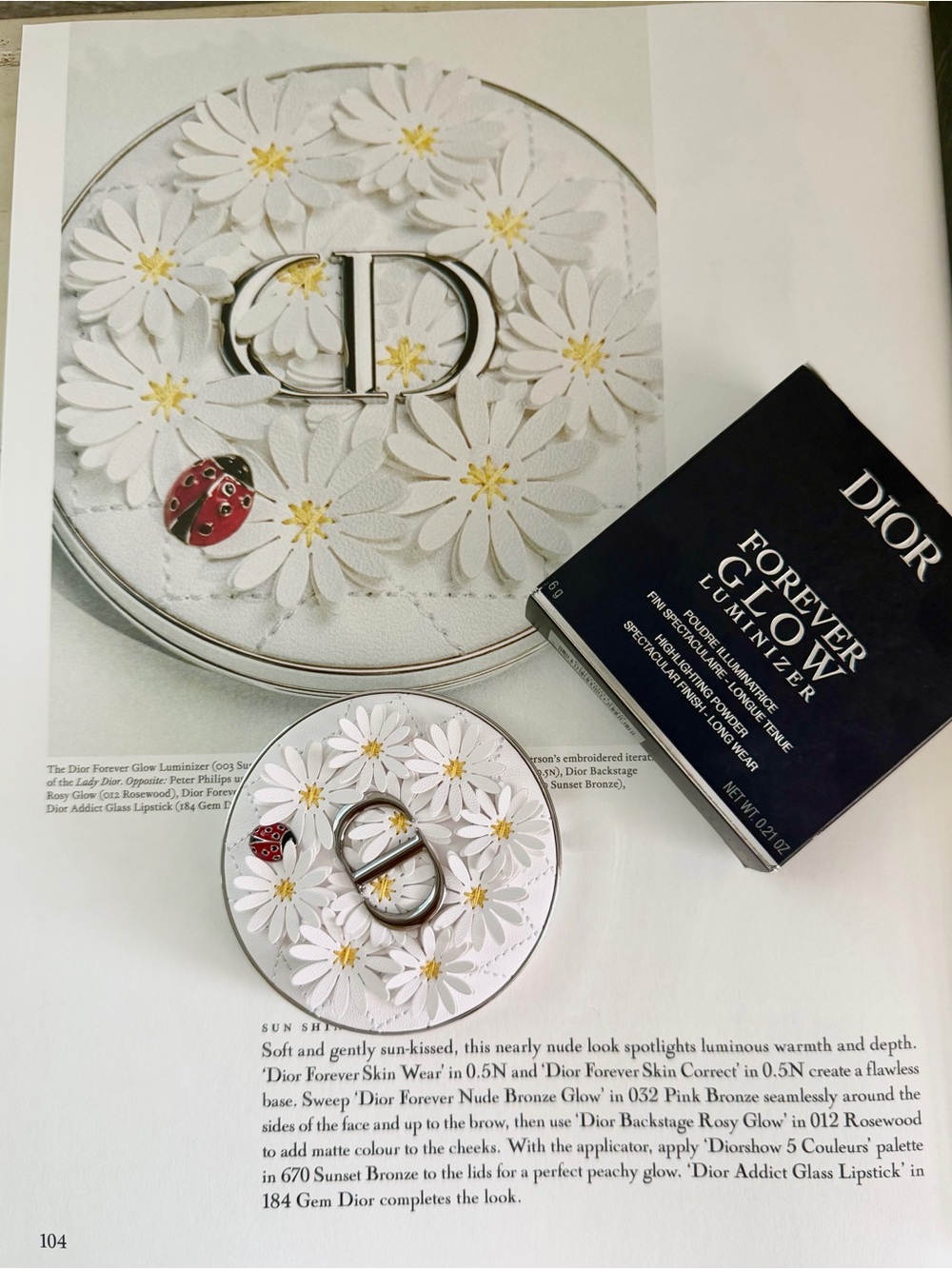Dior White Daisy Compact with Yellow Centers - Picture 2 of 7